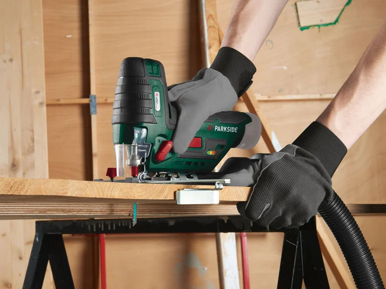 PARKSIDE® Scie sauteuse sans fil PSTKA 12 B3. sans batterie ni chargeur. 12 V