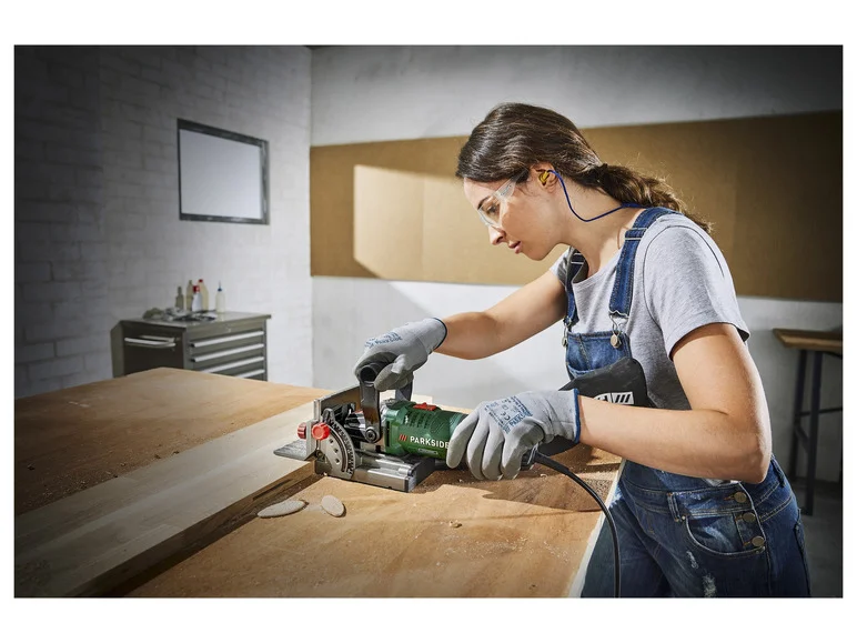 PARKSIDE® Fraiseuse à lamelles PFDF 900 B2. 900 W