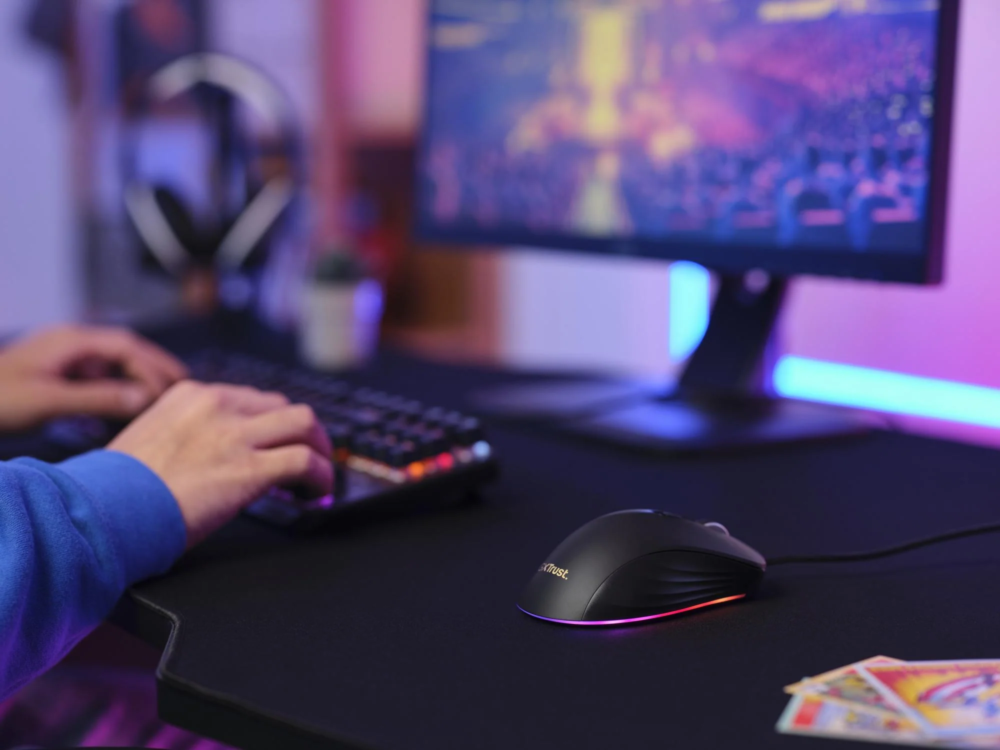 TRUST GXT924 YBAR+ GAMING MOUSE - BLACK