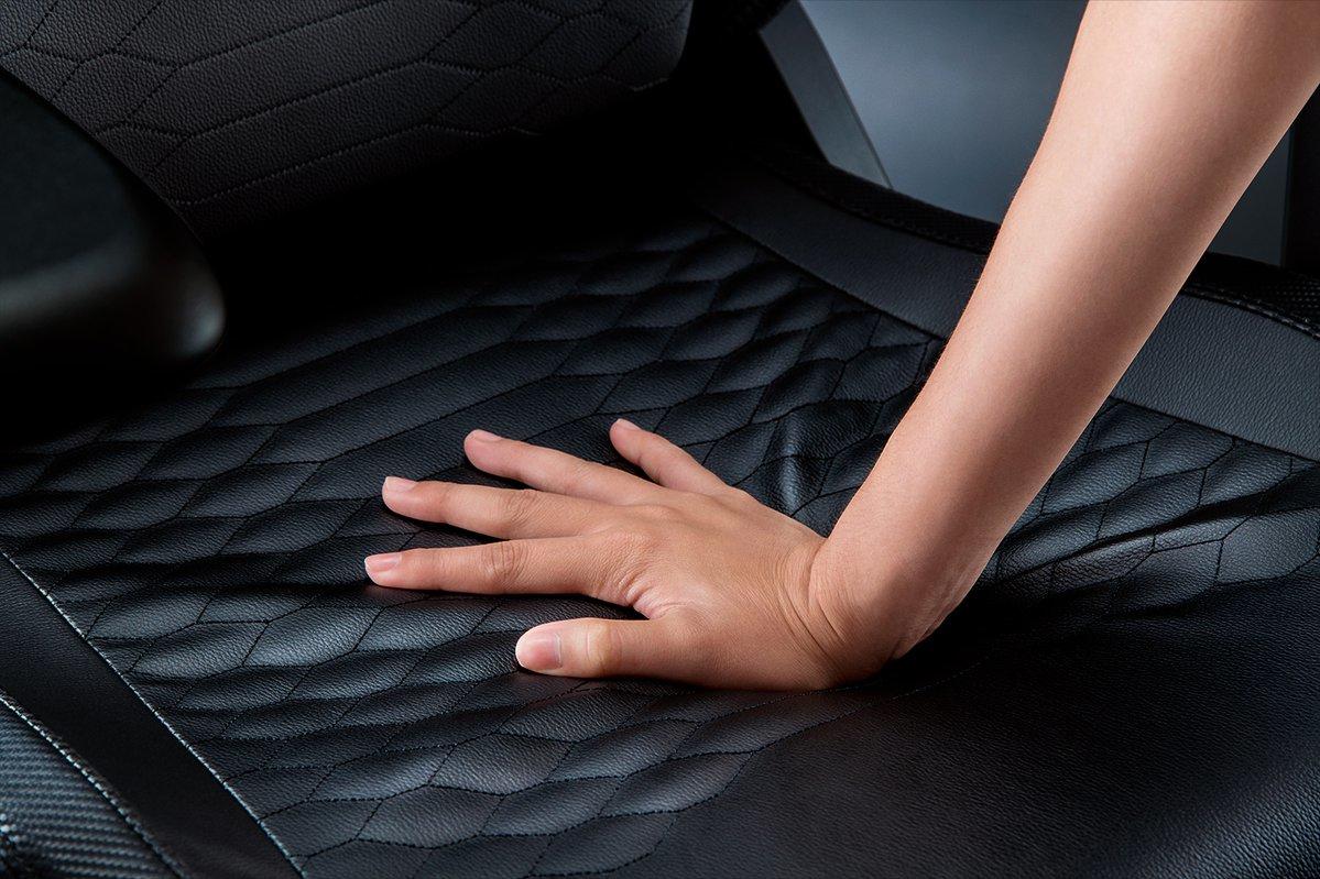 Razer Iskur V2 – Ergonomisk Gaming Stol med Dynamisk Lændestøtte (Sort)