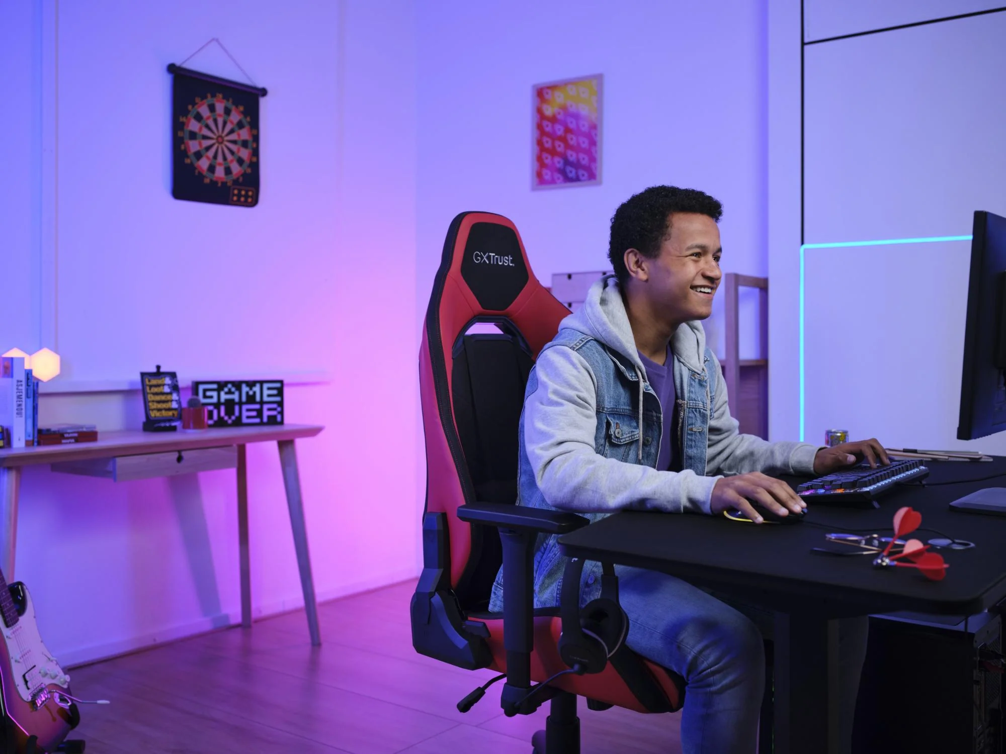 TRUST GXT714R RUYA GAMING CHAIR - RED